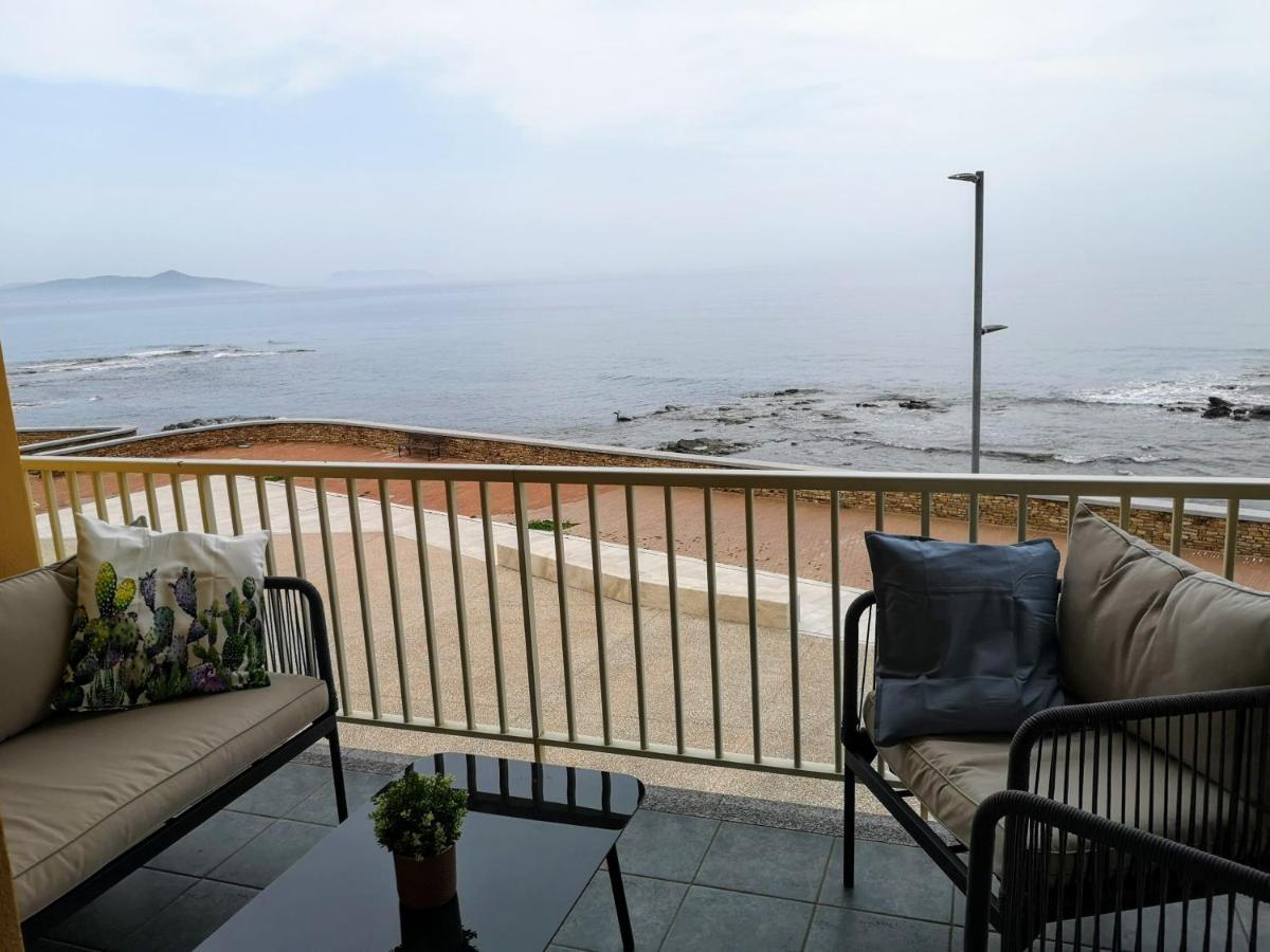 Casa Con Terrazza Fronte Mare Villa Santa Lucia  Buitenkant foto